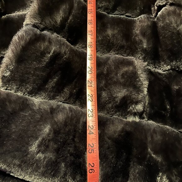 Waist-length Faux Fur Coat - Picture 9 of 12